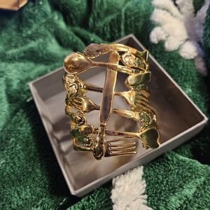 Tom Binns For Disney Couture! Alice In Wonderland Teaparty Cuff Bracelet! Gold.